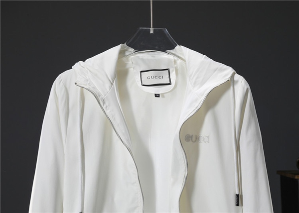 ブランドジャケット側面デザイン